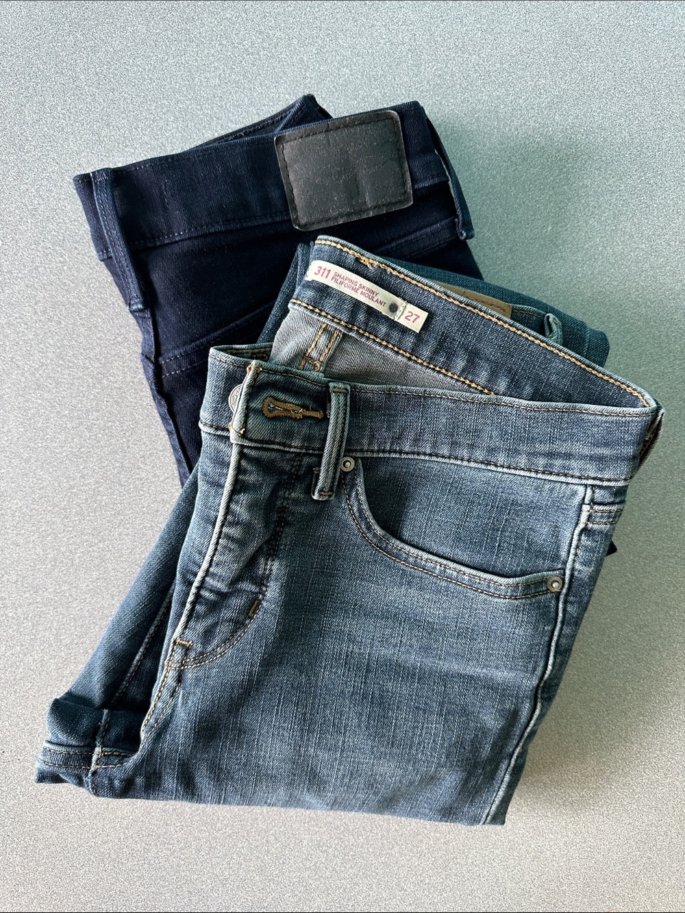 LEVIS | WOMENS | 311 SHAPING SKINNY CROPPED JEANS | SiIZE 27 | BUNDLE